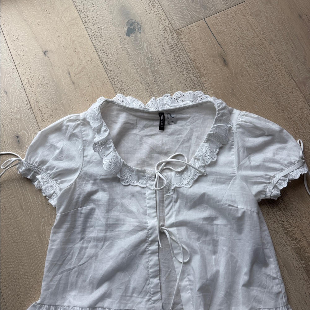 H&M White Eyelet Scallop Collar Tie-Front Top